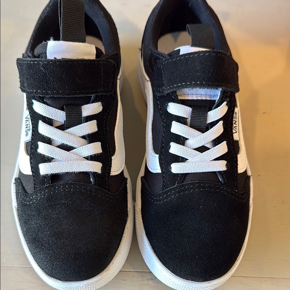 Vans Black and White Low-Top Sneakers with Velcro Strap